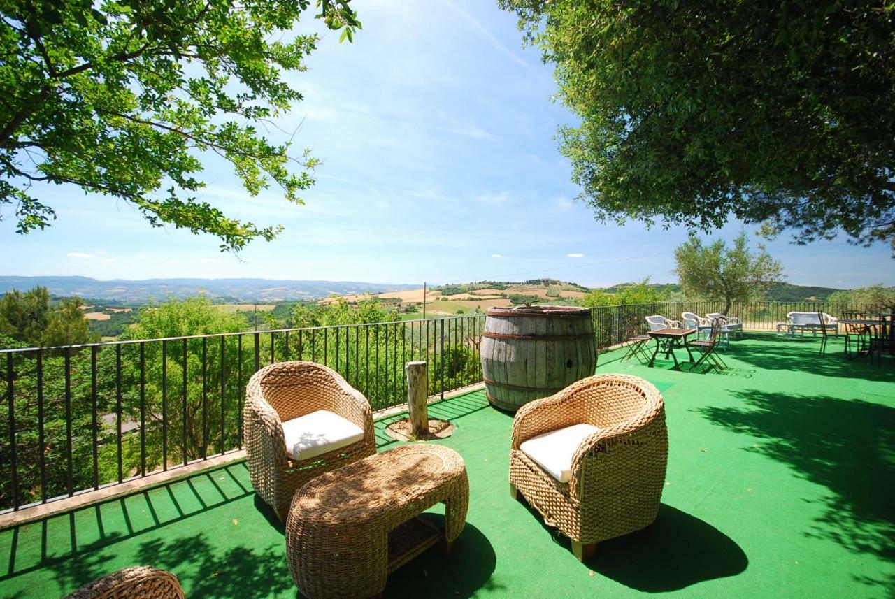 Agriturismo La Casella San Terenziano Buitenkant foto